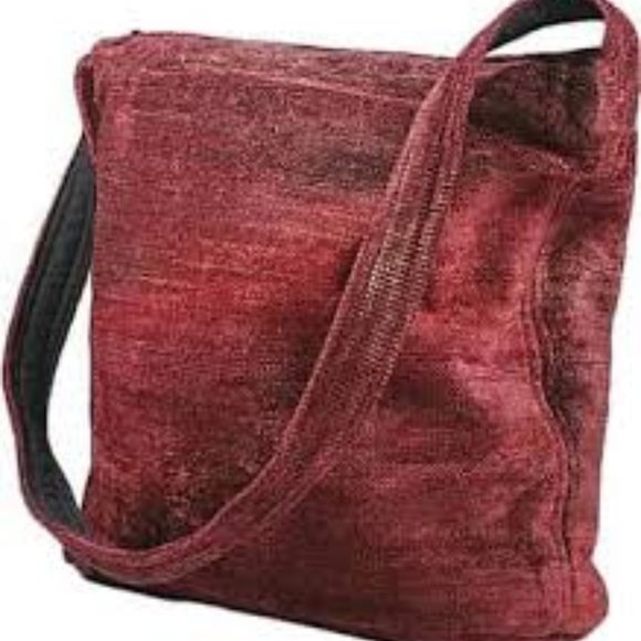Hand Woven Bamboo Chenille Bag - Picture 1 of 4